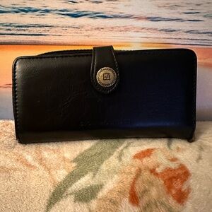 Stone Mountain Accessories Black Leather Wallet